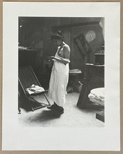 Heinrich Zille, Atelier August Gaul, Beim Entkleiden, Photographie, Nachlass