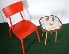 DDR Kinderstuhl in Rot mit