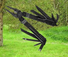 NEU Leatherman Super Tool 300M schwarz für Camping Outdoor Survival Bushcrafting