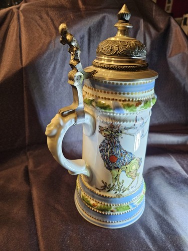 Bierkrug mit zinndeckel - bierkrug,