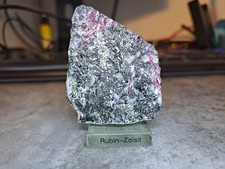 Rubin in Zoisit roh 44g –