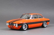 Alfa romeo 2000 gtv orange - romeo,