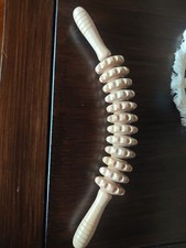 Gebogener Massageroller Faszien Holz NEU 