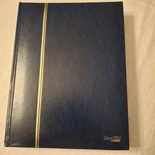 4 Briefmarkenalben Mit