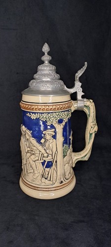 Alter bierkrug mit - alter,