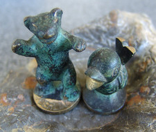 2 x WALTER BOSSE BRONZE FIGUREN, GLUTTÖTER " BERLIN BÄR "  & VOGEL