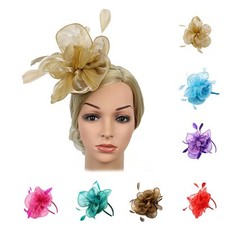 Atemberaubende Lady Fascinator