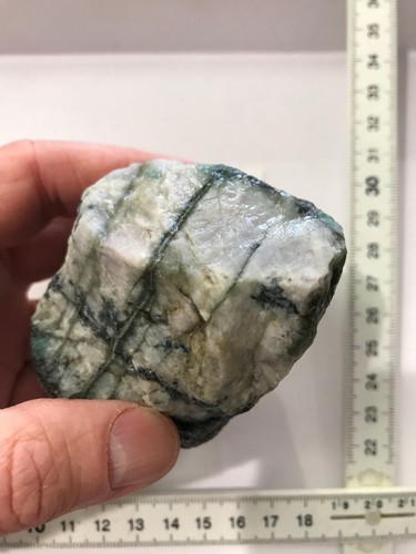 Stück großer rohstein mit - stück,