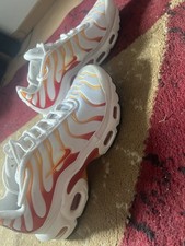 Habe Hier Nike tn Größe 38 Zu Verkaufen Sind Wie Neu. Bei Interesse Bitte Melden