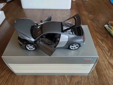 Audi R8 1:18 Modellauto