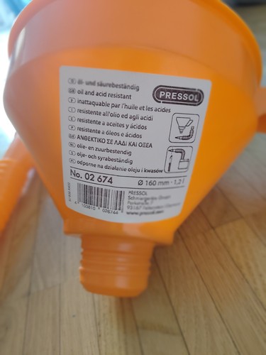 Benzin oder öltrichter mit - Öltrichter,