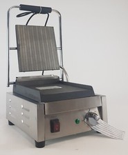 Grill Kontaktgrill glatt Elektrogrill Gastronomiegeräte Buffalo DY996-E-02, B-W