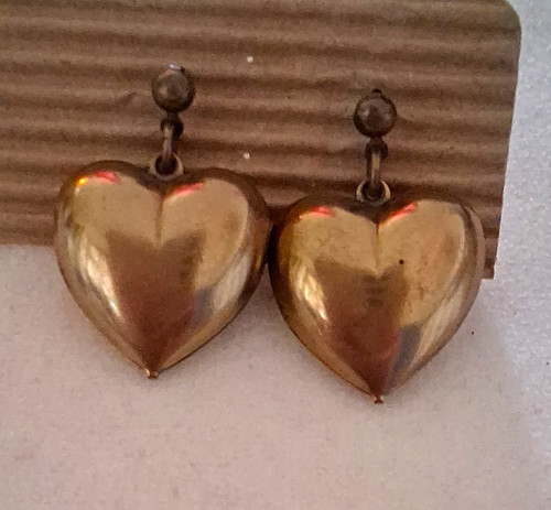 Goldfarbene herz ohrstecker - goldfarbene, herz-ohrstecker