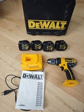 Akkuschrauber dewalt 12v DC743 mit 4 Akkus im Koffer