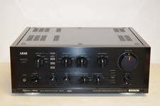 Akai AM-95 Vollverstärker mit Holzseitenteile