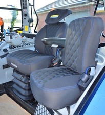 New Holland Traktor Fahrer & Seite Maßgefertigte Sitzbezüge Schwarz & Blau Mit