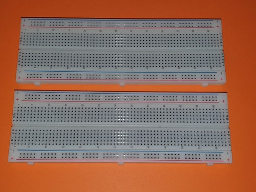 Breadboard mit 830 - 2x,