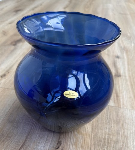 Blaue glas vase mit weißen - vase,