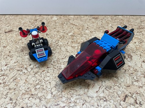 Lego space police - 6886, 6831