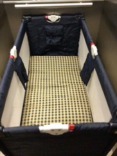 Kinderreisebett mit Matraze, Marke Herlag