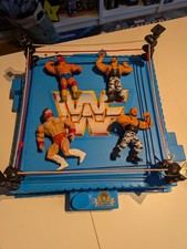 WWF Ring und Figuren von