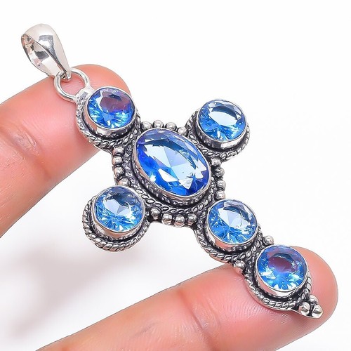 Handgefertigter blauer