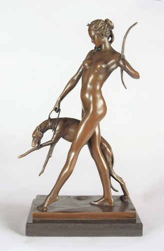 Bronzefigur jagdgöttin diana - bronzefigur,