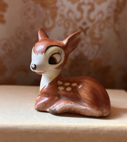 Bambi reh porzellan liegend - bambi,