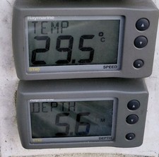 Raymarine Echolot ST40 & Sumlog, evtl. mit 2 Gebern.Kostenlose LIeferung mgl...!