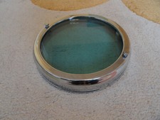 Frontblende von  U.-Leuchte Hanau Quarzlampen Ges. Indus. Design