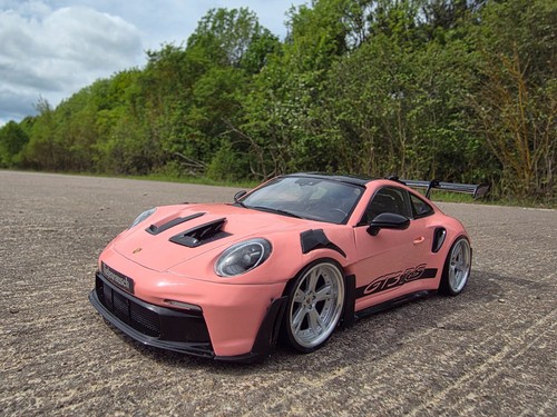Porsche 911 992 - 1:18, rs
