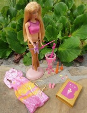 ✅ Barbie Puppe (blonde)