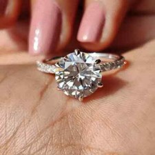 2,76 TCW Rundschliff Moissanit