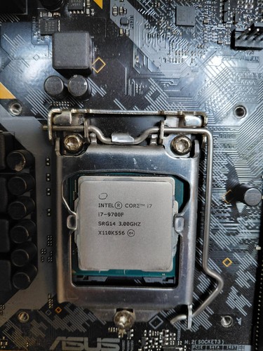 Intel core 9700f - asus, tuf