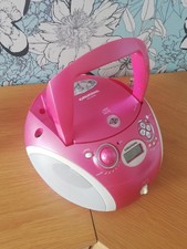 Grundig RCD 1420 tragbares Radio mit Netz- oder Batteriebetrieb