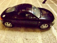 REVELL AUDI TT in schwarz 1/18