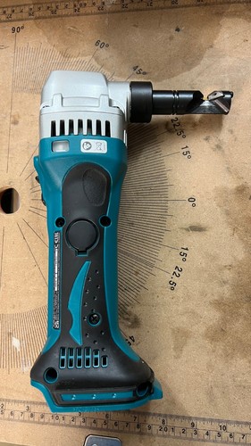 Makita djn 161 - makita,