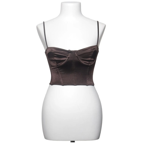 Divided crop top - by,