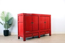 Elegantes Sideboard in kräftigem Rot Ein Blickfang für jedes Zuhaus #M-KOM-YY01