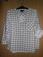 Karierte Bluse von Atmosphere