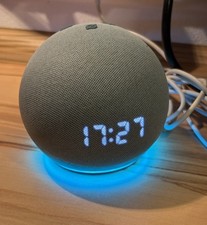 Amazon Echo Dot Gen 4 Mit Uhr