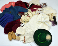 Alte PUPPEN Bekleidung 30 tlg.  Puppenkleidung Hut Jacken Zubehör Puppensammler
