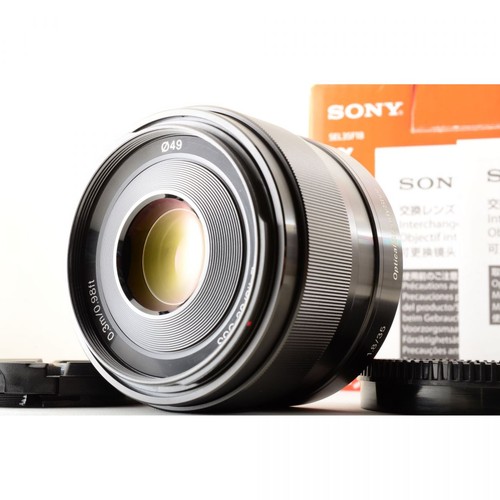 Sony 35mm 8 - f/1.8, oss