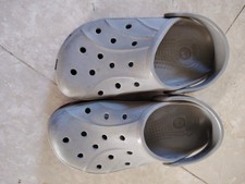 Crocs Schuhe Gartenschuhe Kinder Gr. J1 32/33