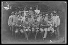 Ansichtskarte Gruppenbild Soldaten - Reserve Lazarett Spandau 1918
