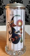 Glas-Bierkrug mit buntem Motiv