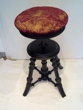 seltener Klavierhocker aus dem