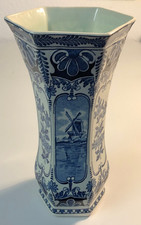 Delfts Boch Vase made for