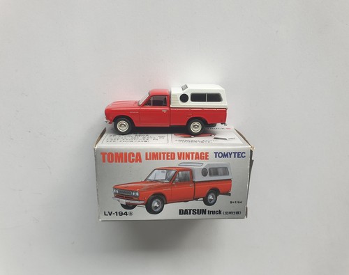 Datsun truck tomica - datsun,