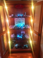 Exklusive vitrine für - exklusive,